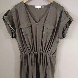 Calvin klein , utility style top with a drawstring waste, polyester blouse
